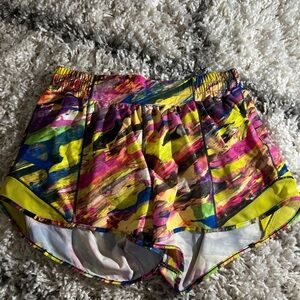 Lululemon Hotty Hot Short II *Long 4" Catalyst Multi